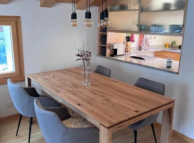The Nest - Great Overview Daire *